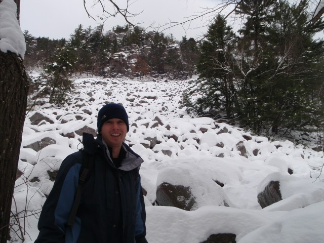 Devils Lake wisconsin in the winter, midwest cabin fever, devils lake winter hiking, devils lake winter scramble