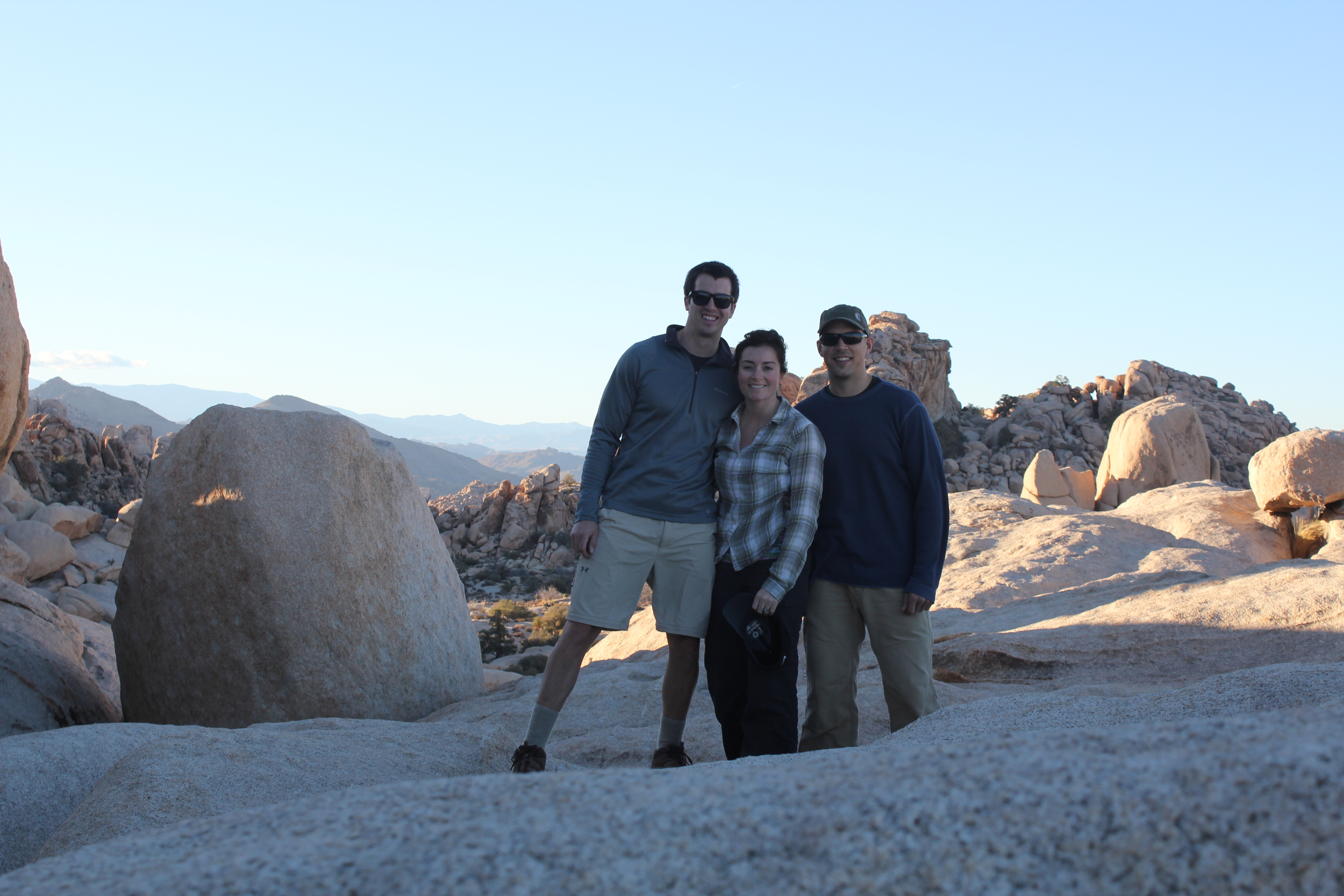 Joshua Tree National Park friends, joshua tree scramble, joshua tree in december