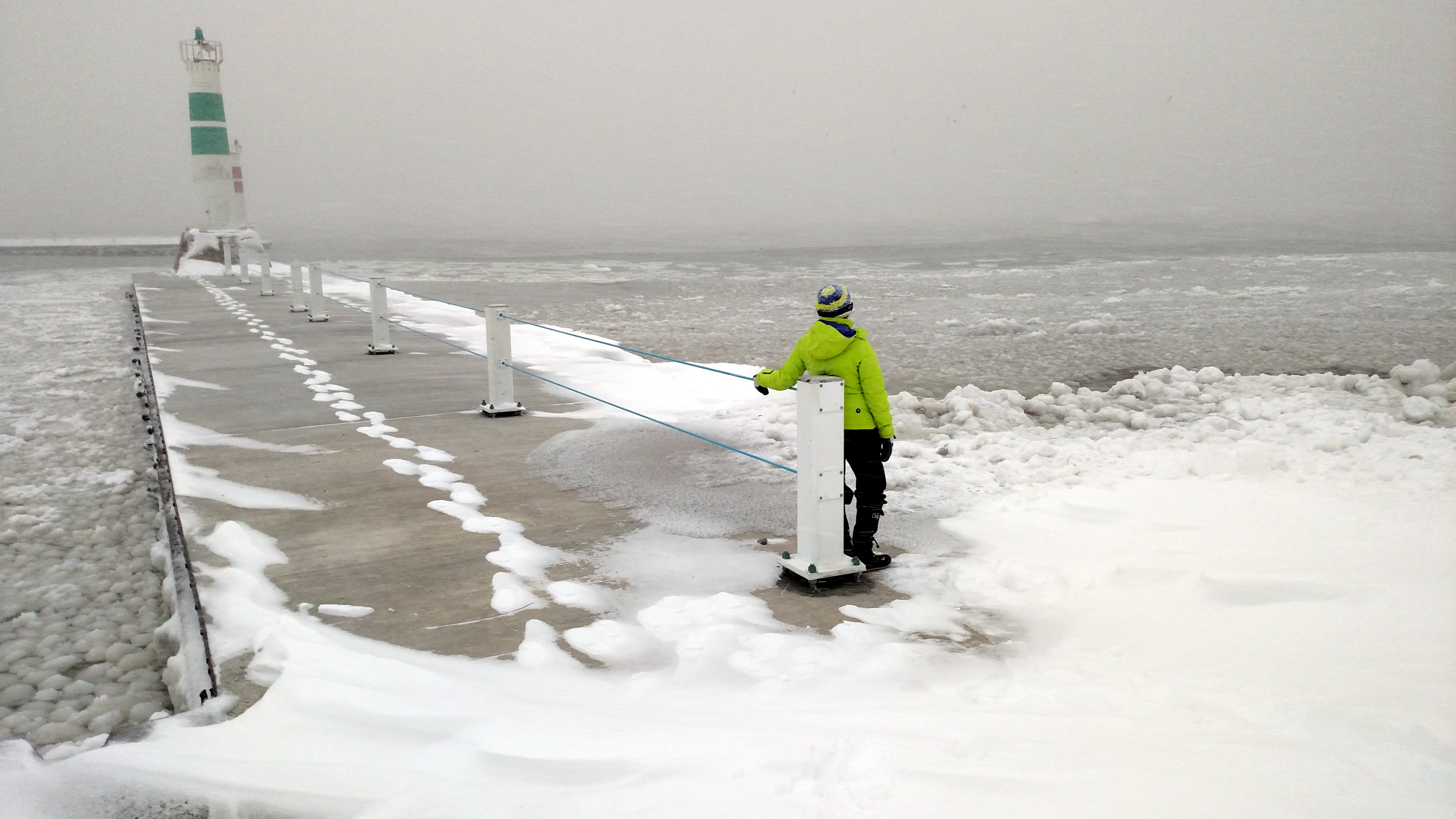 Chicago winter storm, Chicago lighthouse, Chicago blizzard