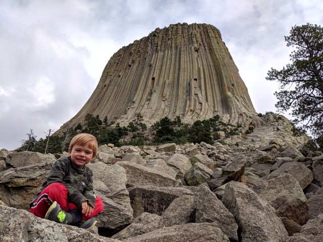 devils tower wyoming, devils tower sundace, sundance wyoming